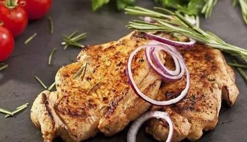 预防三高少吃肉吗,专家说:骗你40年了,心脑血管疾病的元凶是他