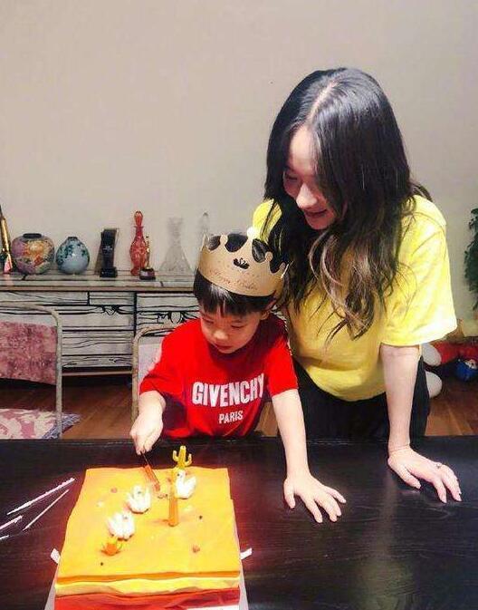 孩子|明星界“育儿扛把子”,应采儿和霍思燕,教育方式堪称教科书级别