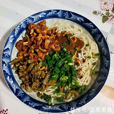 这是我吃过全宇宙最好吃的武汉热干面