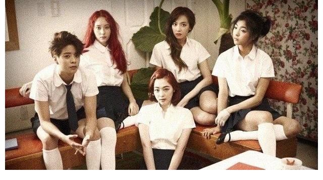 中国人的钱好挣？Amber参加央视网络春晚，吴尊让儿女在中国读书