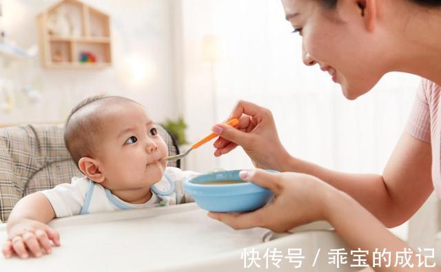 添加|若孩子已满4个月,且具备这些条件,就可以添加辅食了