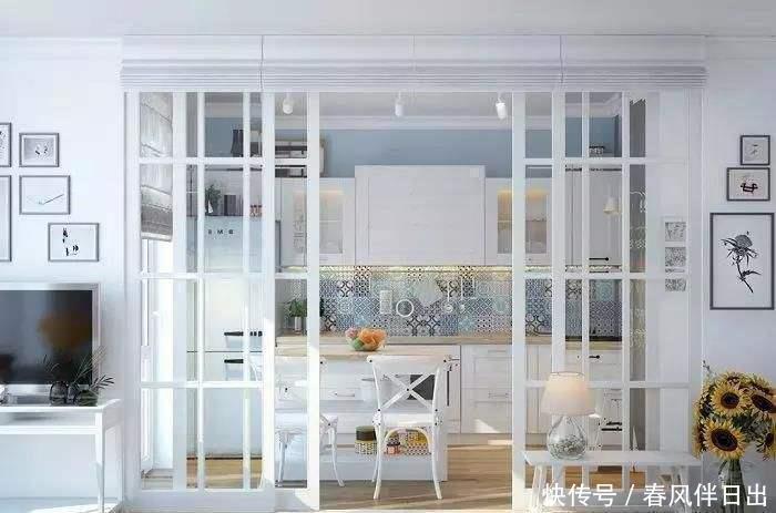 吊轨门|越来越多人厨房不装推拉门装这个,效果至少好十倍,实在太聪明了