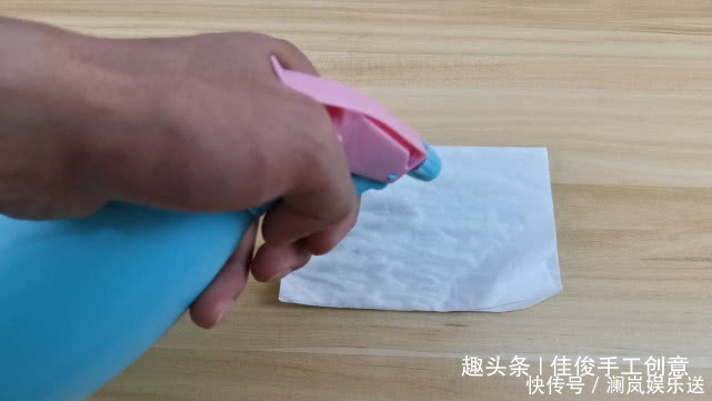 风油精|风油精和白醋混合一起，活了26年才知道真厉害，解决了生活烦恼