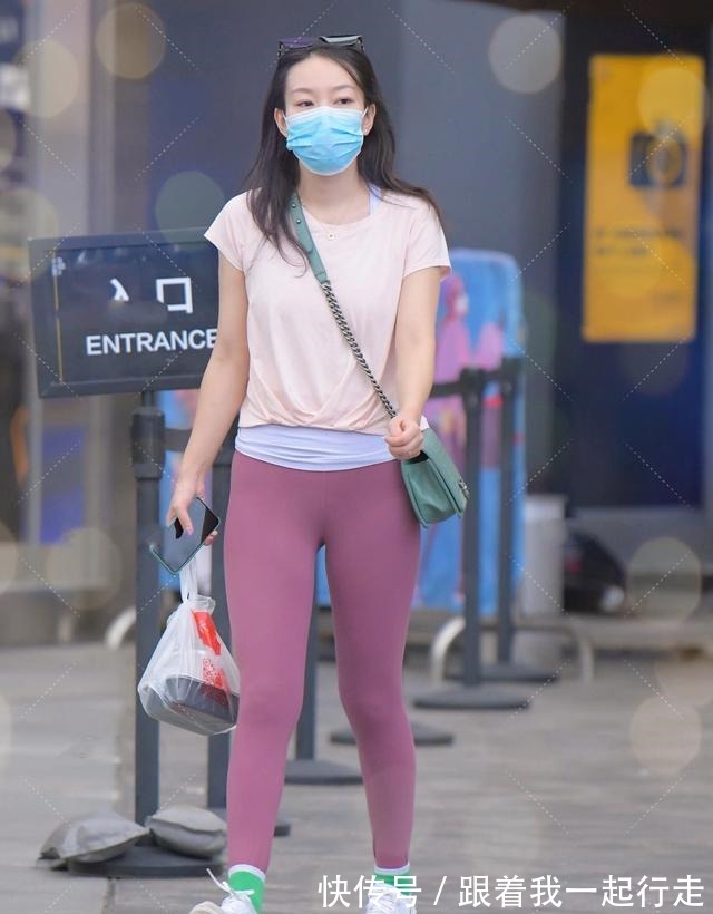 立体感 富有活力的打底裤穿出个性与品位,展现非凡气质!