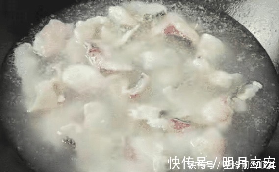 鱼骨|这样的草鱼你吃过吗,鲜香麻辣,让你过足瘾