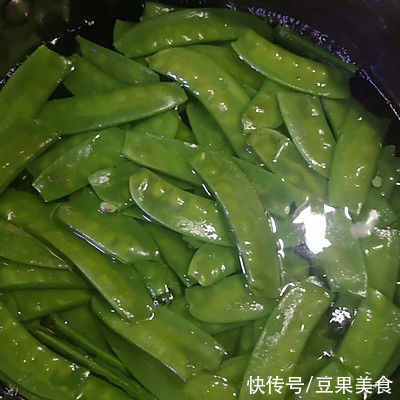 芝士粉|#奈特兰芝士粉挑战赛#自家特色版荷塘小炒