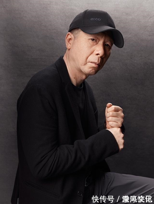 才子&导演冯小刚硬笔书法真惊艳,洒脱奔放,个性十足,不愧为才子书法