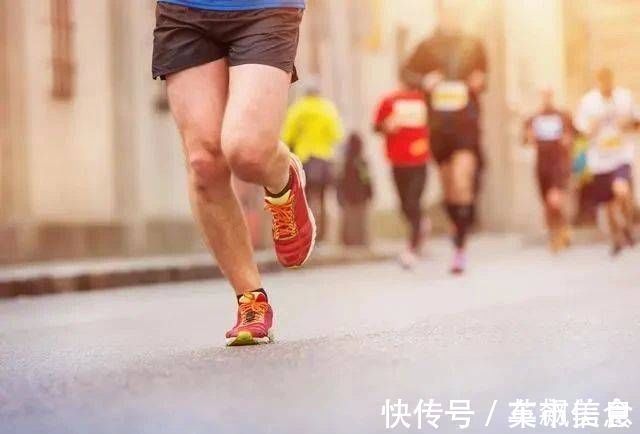 并发症|糖尿病者，身体出现4种表现，或是尿毒症“找上门”，莫忽视