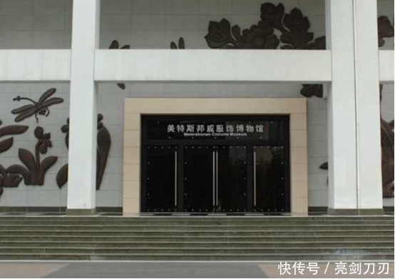 一年亏损8亿!知名服装品牌陷入困境,如今想靠“卖房续命”