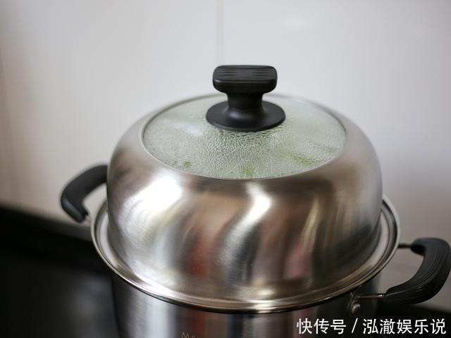  蛋糕|不用烤箱，不用电饭煲，也能做出松软可口的蛋糕，不塌陷也不回缩