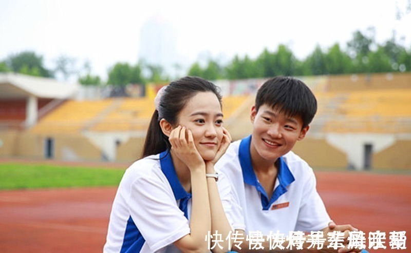 受伤|儿子受伤住院,6名女同学主动来探望,妈妈在一旁捂嘴偷笑