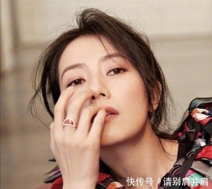 脸上有这4个“特征”的女人，属于典型“抗老脸”，越老越好看！