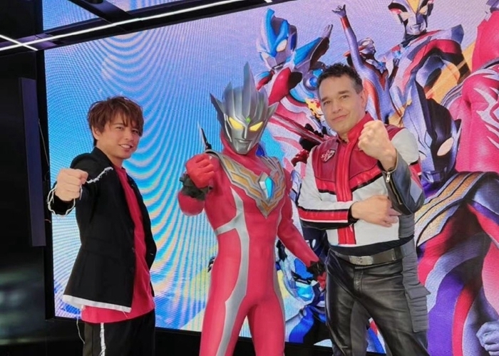 圆谷|雷格罗斯奥特曼首秀惹争议,拳打迪亚波罗,脚踢塔尔塔罗斯!