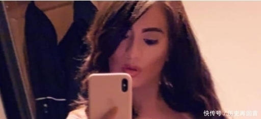 模特|她体重高达150斤，却凭借完美“腰臀”著称，成模特行业佼佼者