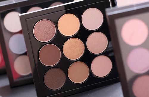 眼妆总是画不好？分享5款值得入手的“眼影盘”，让眼妆持久在线