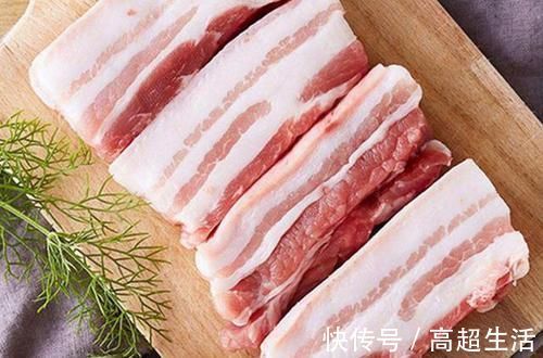 买五花肉,选上五花还是下五花?差别很大,选错难怪做菜不好吃