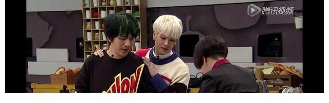 被黑抄袭,假唱,x毒,大张伟从天才摇滚主唱,堕落成综艺咖