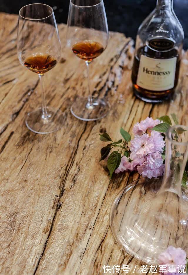 空间|不顾妻子反对,他坚持买1层楼房,128㎡赠送60㎡庭院,装修后太美