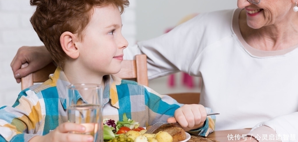 健康狀況|50歲后，身體有這4個表現(xiàn)，或說明你體質(zhì)不錯，看你占了幾條