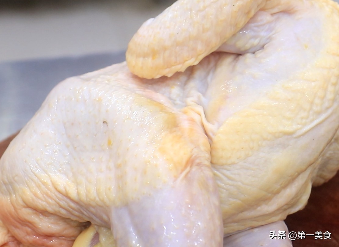 必学年菜！色香味俱全的红润烧鸡