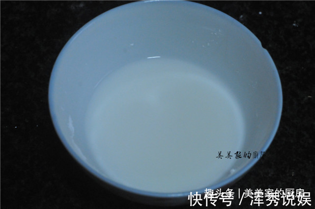 蛋糕|吃了30年红薯，此做法第一次见！不煮也不炸，比蛋糕还好吃！