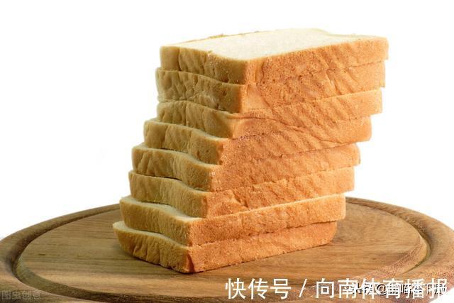 面包|日本超火的“生吐司”是个啥？和普通吐司有啥区别？涨知识了