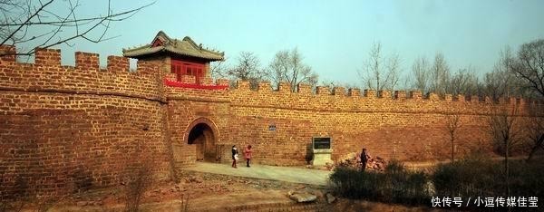 物是人非|洼地里的红石寨,158年以来从未被外敌攻破,如今却物是人非