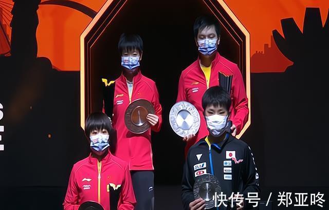 接发球|WTT世界杯:樊振东是时候接马龙的班了,以4:1碾压张本智和夺冠