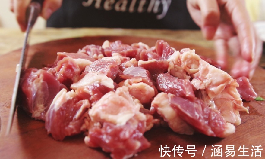 大部分|夏季炎热,这3种肉类要少吃,营养不高价格还贵,大部分还不知道
