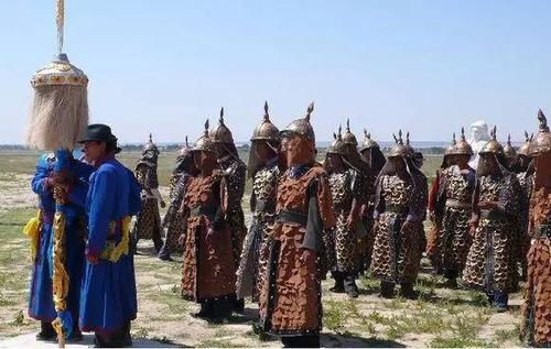 无人|1954年,考古队挖开成吉思汗墓,棺中枕头无人敢开