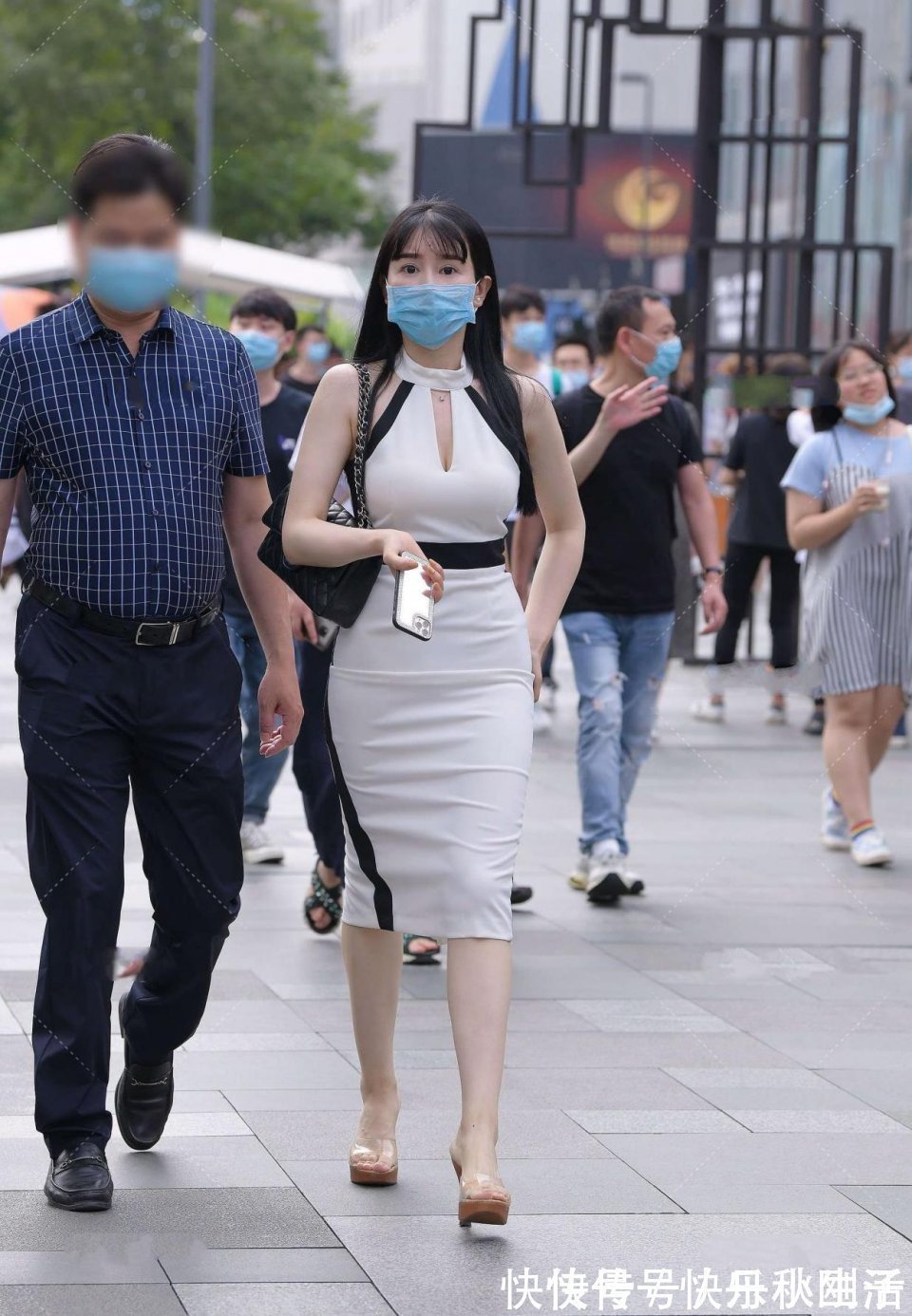 档次感|非常自信的气质美女!散发出迷人的魅力,显得很有高级感