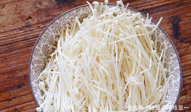 香气|不塞牙的金针菇做法，步骤简单做法方便，香气四溢，家人爱吃！