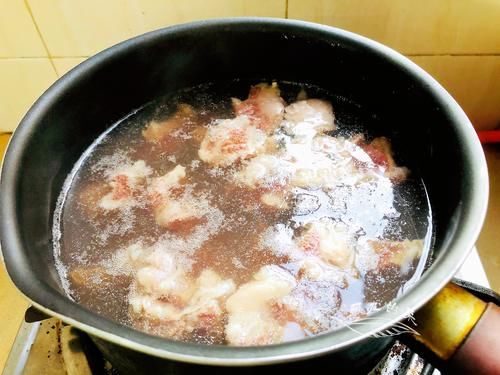 家人|降温了,这样煮一锅给家人吃,汤鲜味美营养高,越吃越香还不上火