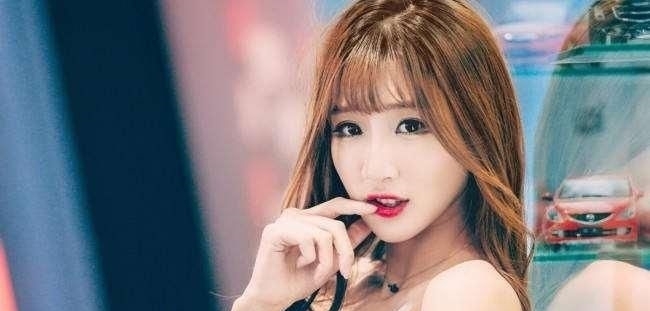 马太|LGD有惊无险晋级小组赛,虎牙二台热舞助阵,网友:这一字马太猛了