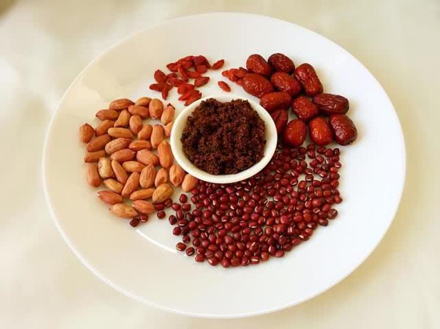 女人|女人的“天然补血库”，当早餐最好，一周喝3次，补血又养颜