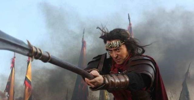 梁山$他是方腊手下第一武将,斩秦明败关胜,死于梁山众人的围攻中!