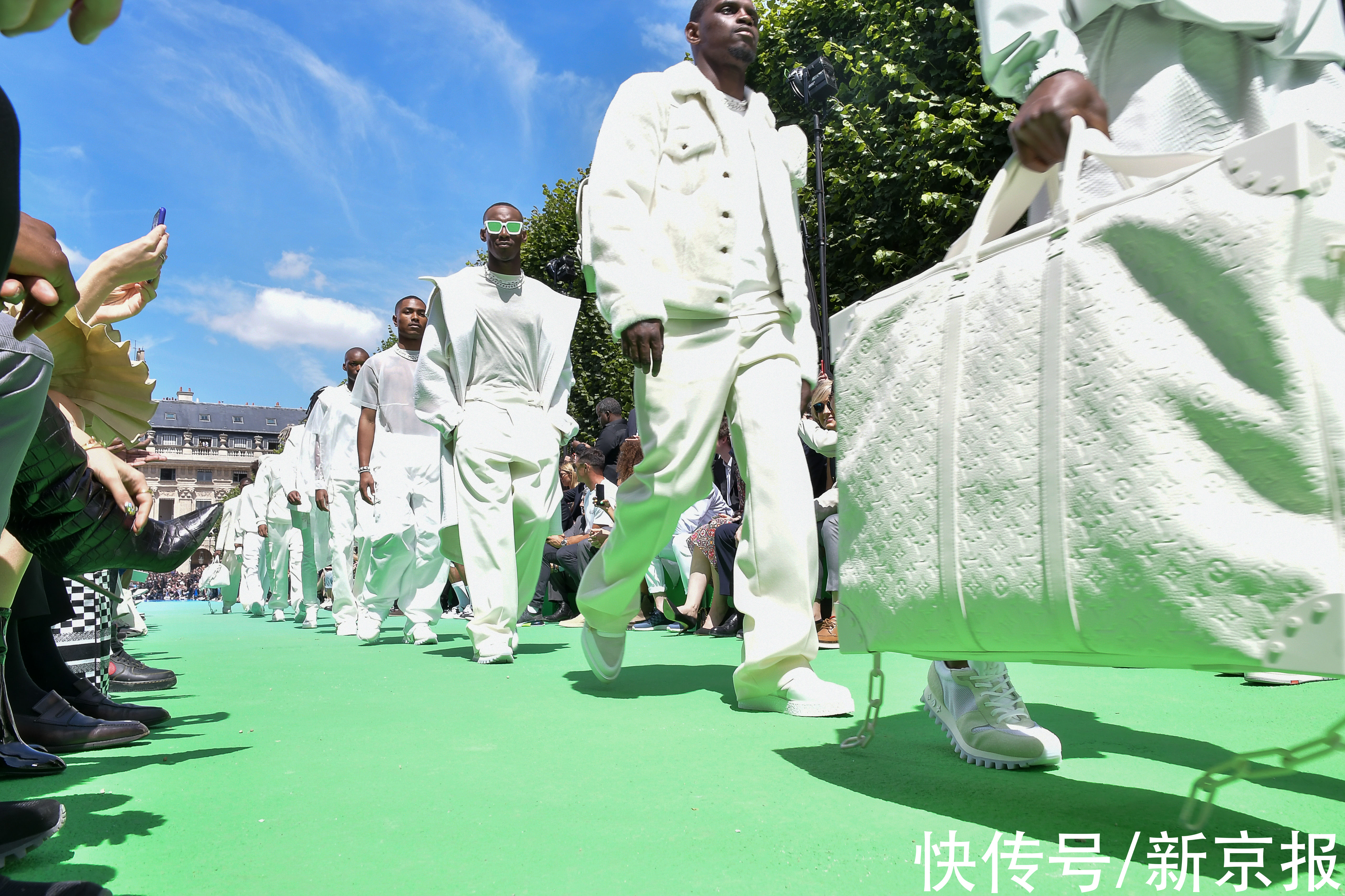 Abloh LV创意总监Virgil Abloh去世，多图回顾传奇一生