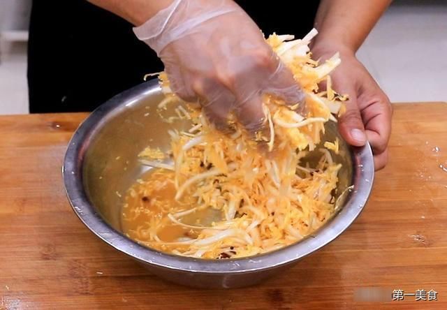 酸辣娃娃菜|凉拌酸辣娃娃菜要不要先焯水,大厨教你正确做法,酸辣清脆又入味