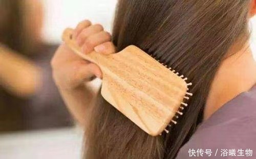 头发油的快需要经常洗吗?会损伤发质吗?