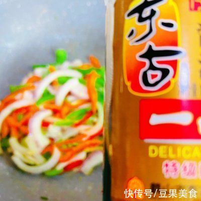 滋味|#不容错过的鲜美滋味#鲜美肚丝青红椒