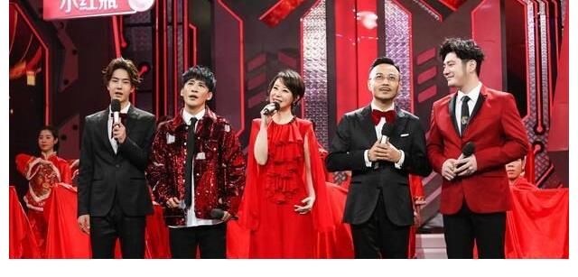 她最有可能成为“湖南台一姐”,突然全身瘫痪,靠坐轮椅生活