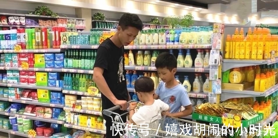 马兰花|“妈妈,求你给我买一个吧”,母亲的回复让孩子陷入自卑