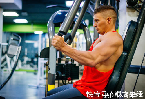 哑铃|想要练出完美胸肌一对哑铃就够了,我来告诉你怎么练