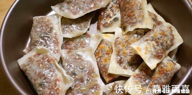 糯米饭|馄饨皮新吃法,一半蒸一半煎,比饺子简单,外面买不到