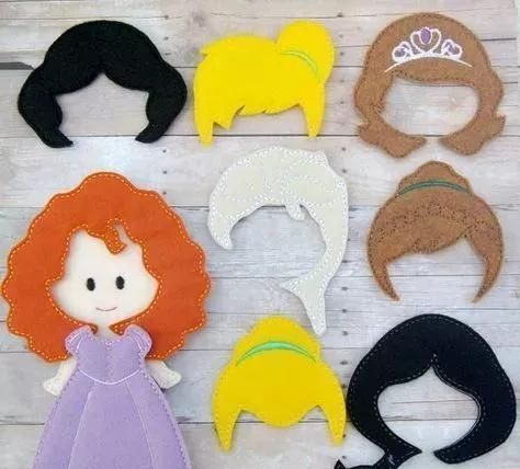 自制玩具熟练的妈妈用碎布给女儿做豪华的换装娃娃