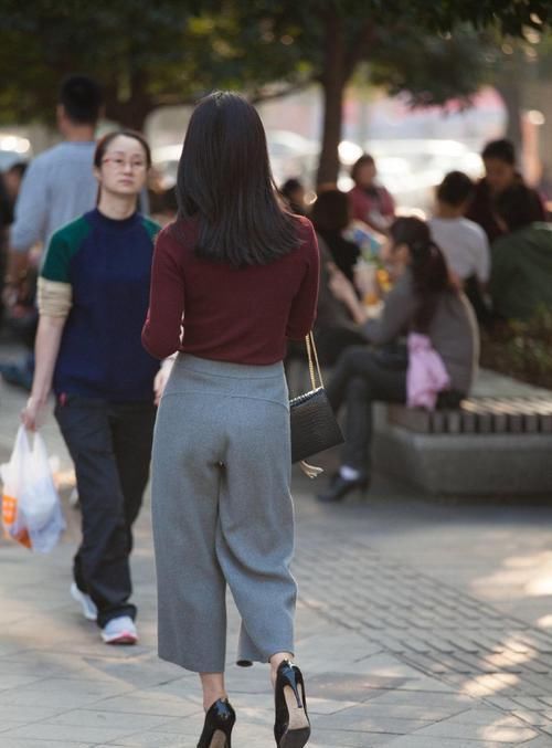 看到美女的效果后,终于理解什么叫知性美