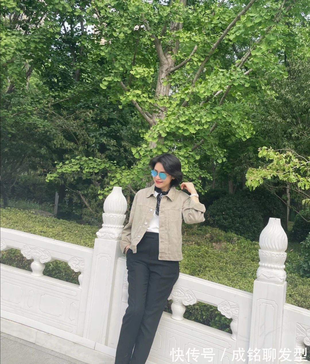 中年|这才是中年女人的学习目标,50多岁靠穿搭出圈,优雅到了骨子里