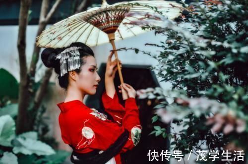 李煜&李煜水平很高的一首词,全文无一“怨”字,却句句有怨意