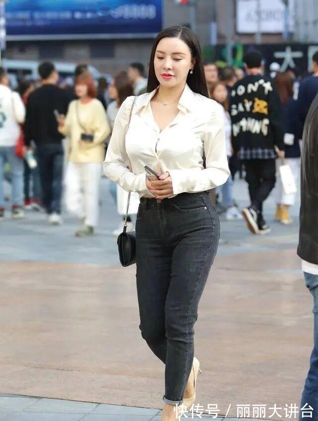 身材 太拼了!“胯大”身形有意牛仔裤,弄不好会适得其反,有准备吗!