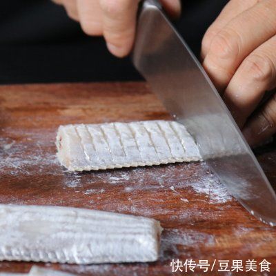 带鱼|99%的人都吃过的香煎带鱼，只有1%的人会做